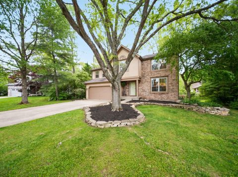 Tiny photo for 638 Ridenour Road, Columbus, OH 43230 (MLS # 226014322)