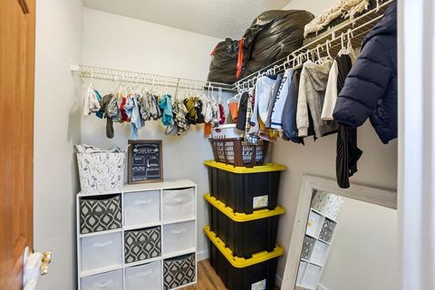 Tiny photo for 10905 6th Street, Clarksburg, OH 43115 (MLS # 225044946)