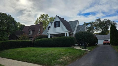 Photo of 889 Kelton Avenue, Columbus, OH 43206 (MLS # 225041591)