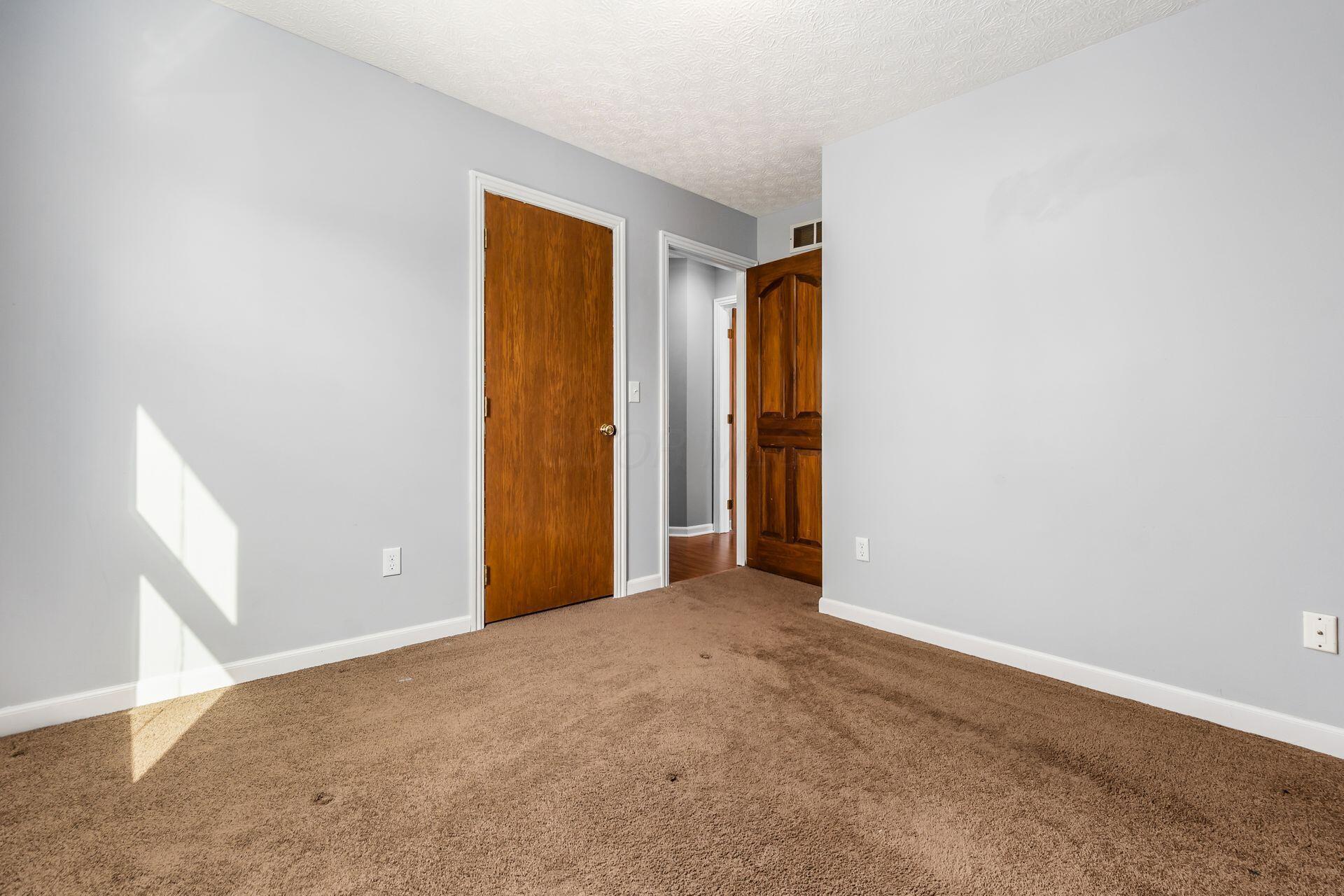 1453 Dickson Drive, Columbus, Ohio image 28