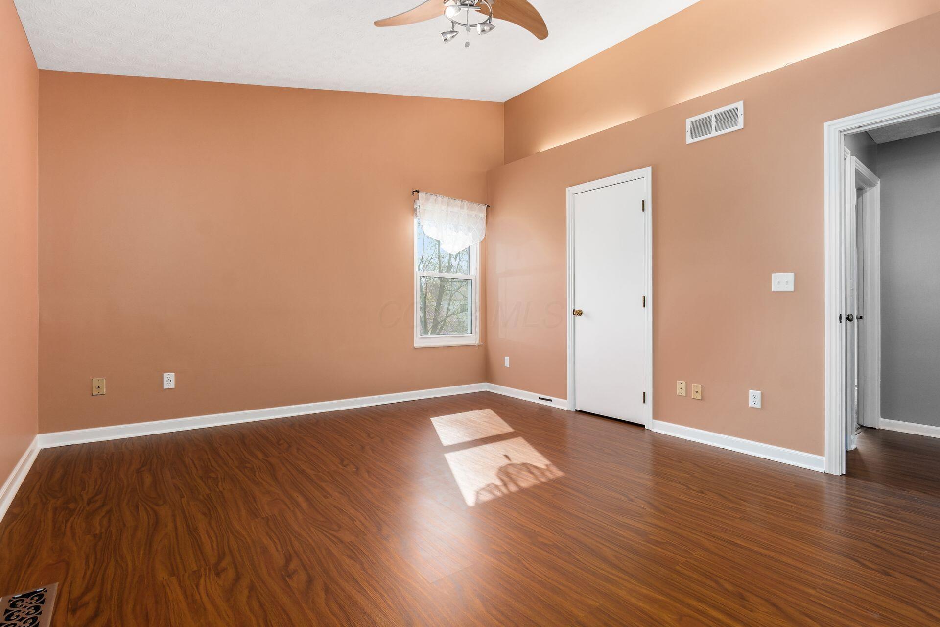 1453 Dickson Drive, Columbus, Ohio image 31