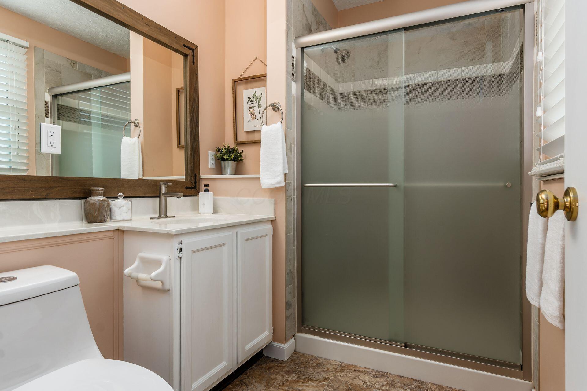 1453 Dickson Drive, Columbus, Ohio image 32