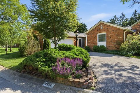 Photo of 4344 Airendel Court C1 #C1, Columbus, OH 43220 (MLS # 226016661)