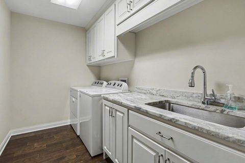 Tiny photo for 1339 Durness Court, Columbus, OH 43235 (MLS # 226022161)