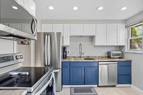 Tiny photo for 5549 Rockwood Court R48 #R48, Columbus, OH 43229 (MLS # 225037085)