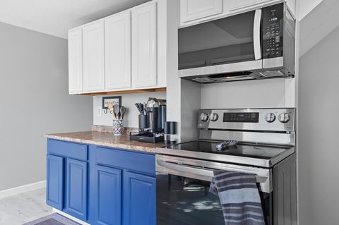 Tiny photo for 5549 Rockwood Court R48 #R48, Columbus, OH 43229 (MLS # 225037085)