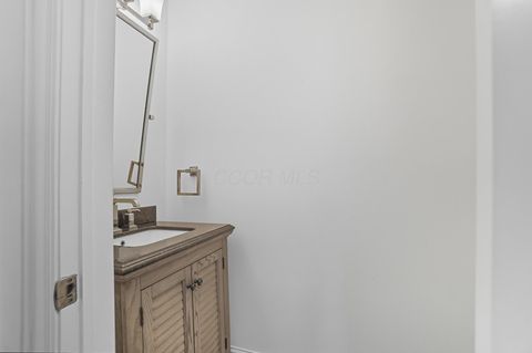 Tiny photo for 7179 Fernridge Drive, New Albany, OH 43054 (MLS # 225038476)