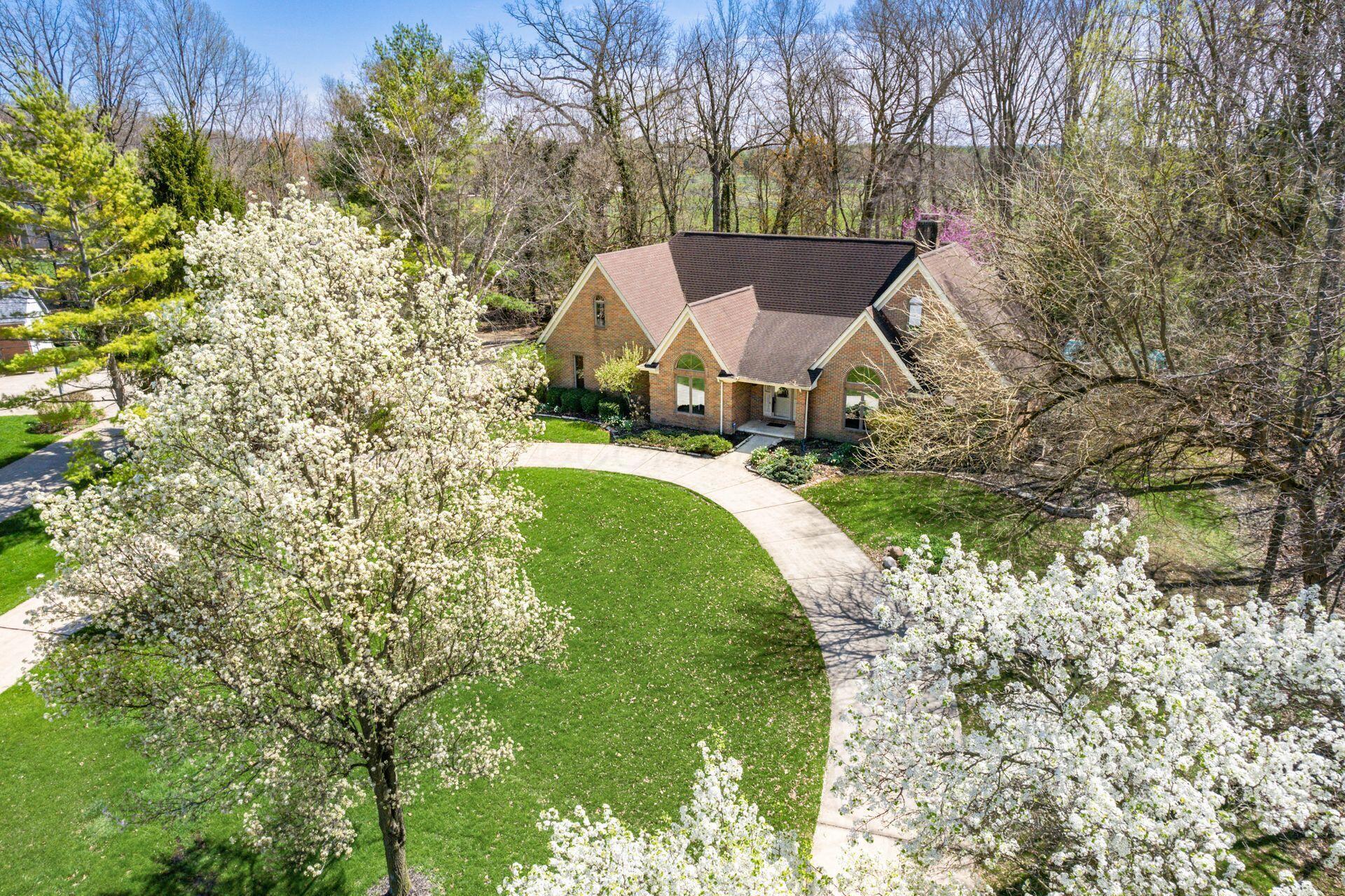 7706 Glenwood Court, Canal Winchester, Ohio image 2