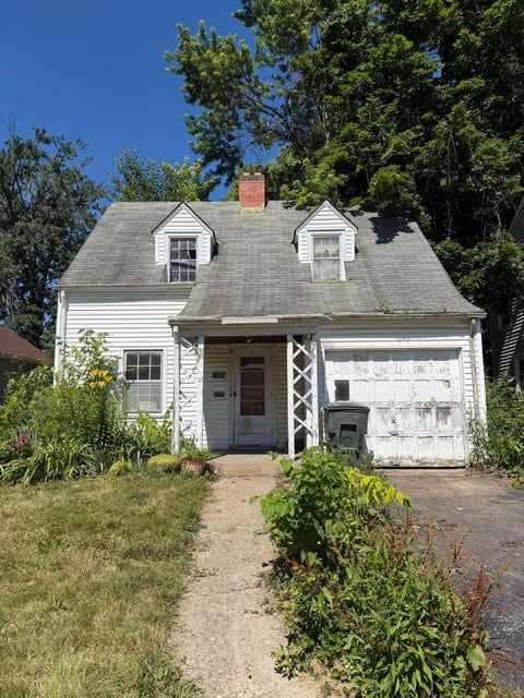 Photo of 1191 Kelton, Columbus, OH 43206 (MLS # 226023299)