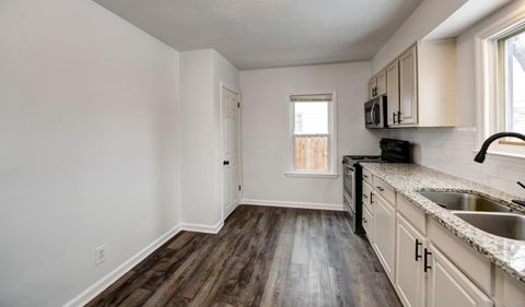 Tiny photo for 2282 Gerbert Road, Columbus, OH 43211 (MLS # 225044824)