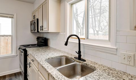 Tiny photo for 2282 Gerbert Road, Columbus, OH 43211 (MLS # 225044824)