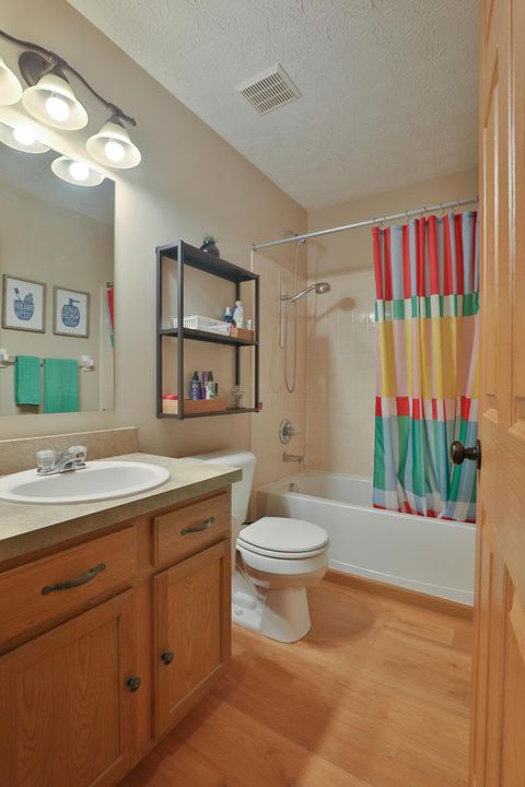 Tiny photo for 1918 Bay Port Drive, Grove City, OH 43123 (MLS # 226026657)