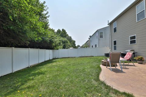 Tiny photo for 1918 Bay Port Drive, Grove City, OH 43123 (MLS # 226026657)