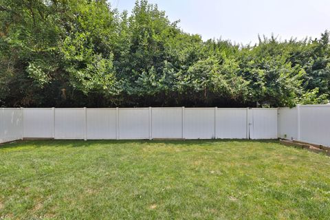 Tiny photo for 1918 Bay Port Drive, Grove City, OH 43123 (MLS # 226026657)
