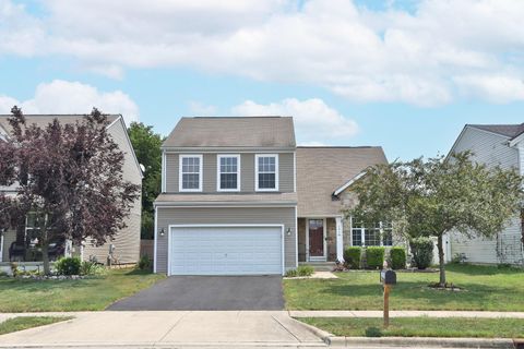 Photo of 1918 Bay Port Drive, Grove City, OH 43123 (MLS # 226026657)
