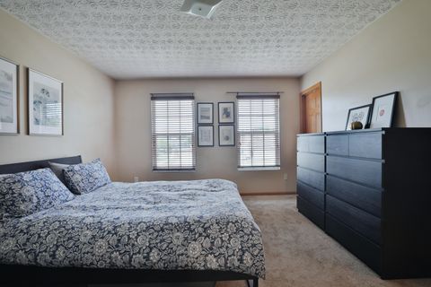 Tiny photo for 1918 Bay Port Drive, Grove City, OH 43123 (MLS # 226026657)