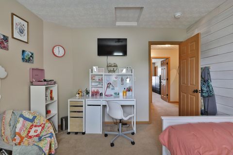 Tiny photo for 1918 Bay Port Drive, Grove City, OH 43123 (MLS # 226026657)