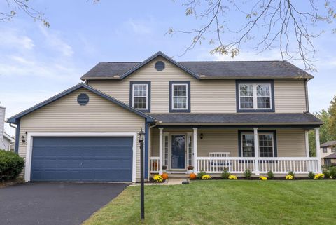 Photo of 2433 Stargrass Avenue, Grove City, OH 43123 (MLS # 225040433) Photo of 2433 Stargrass Avenue, Grove City, OH 43123 (MLS # 225040433)