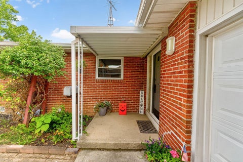 Tiny photo for 1332 Bronwyn Avenue, Columbus, OH 43204 (MLS # 226035599)