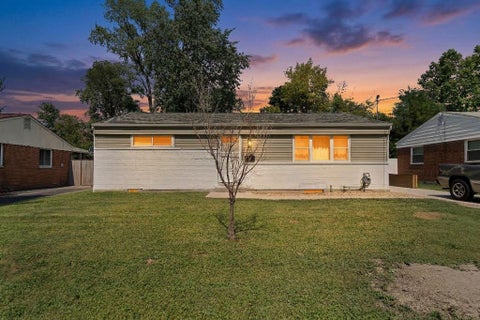 Photo of 26 Cherrington Road, Westerville, OH 43081 (MLS # 226033795)