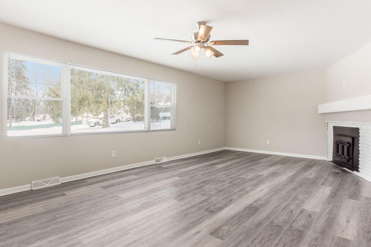 6 Edgewood Boulevard