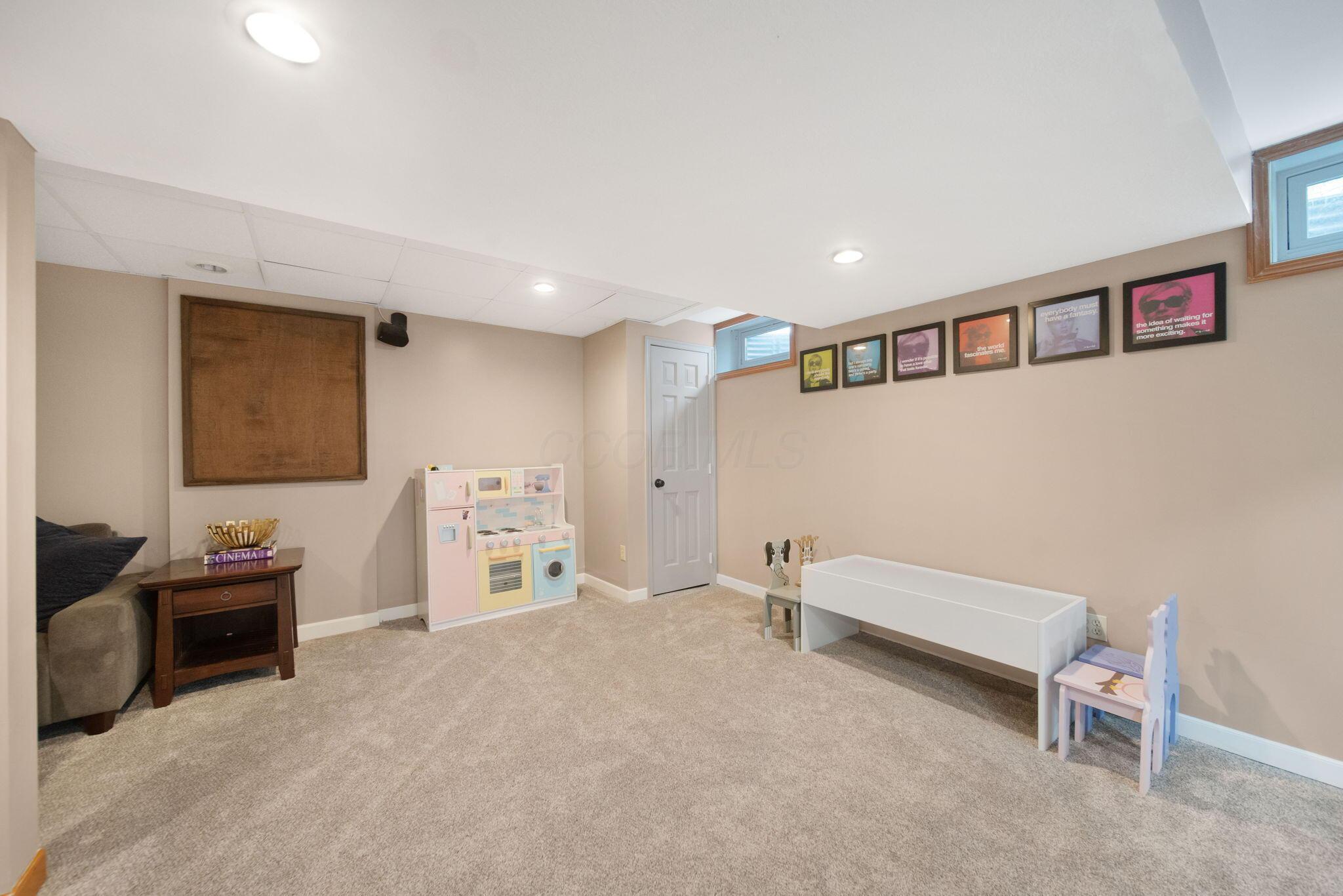 6635 Morningside Drive, Lewis Center, Ohio image 37