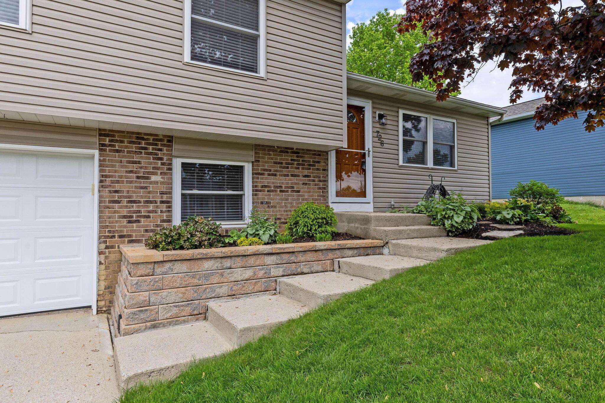 726 Holly Road, Delaware, Ohio image 5