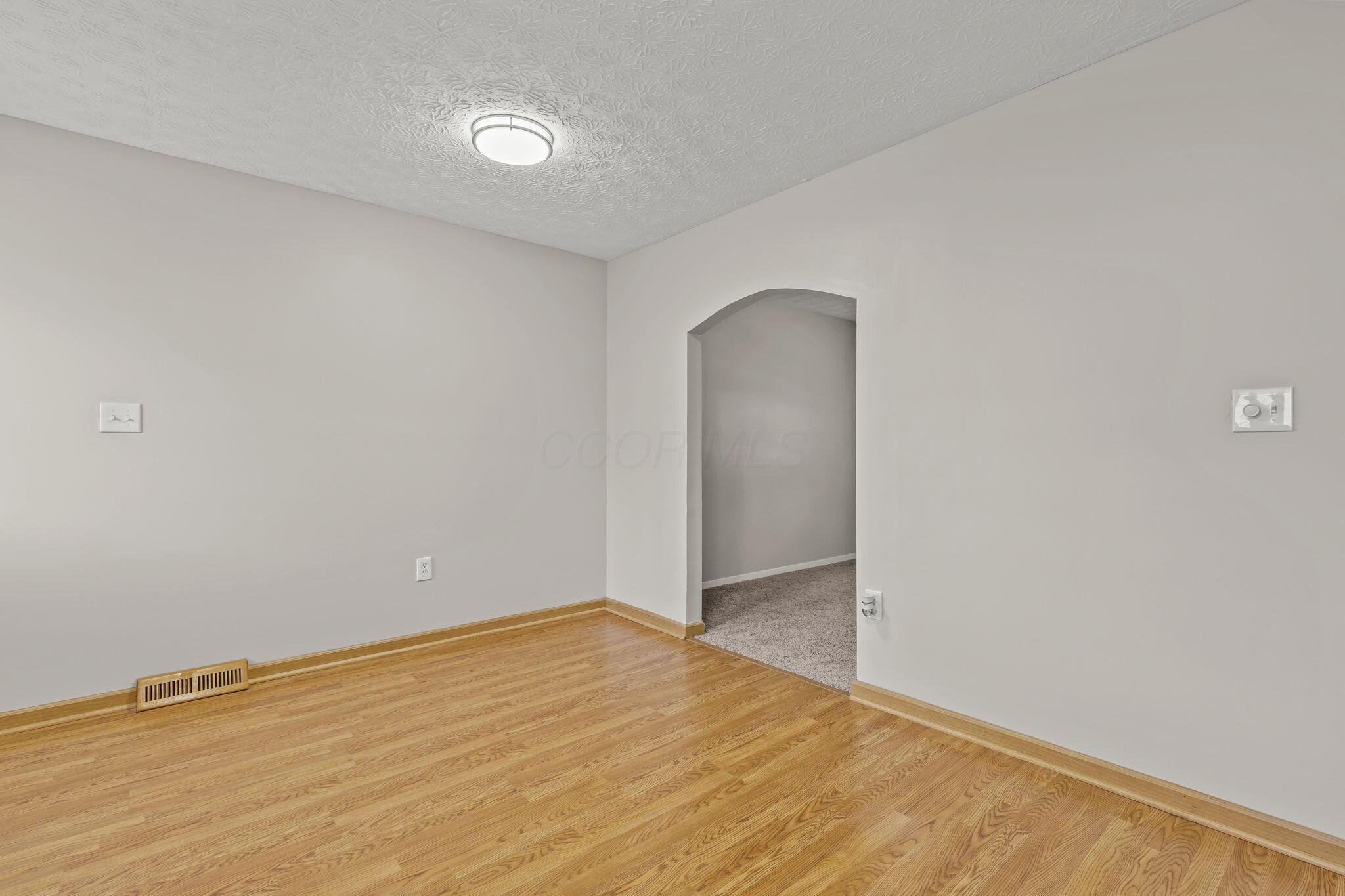726 Holly Road, Delaware, Ohio image 13