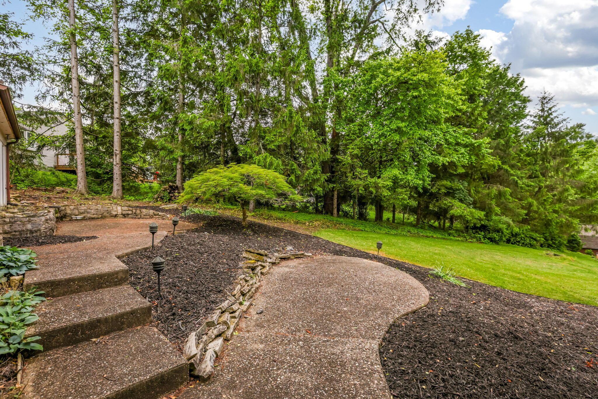 2015 Dunzweiler Drive, Zanesville, Ohio image 7