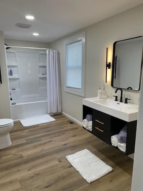 Tiny photo for 411 Church Street, Chillicothe, OH 45601 (MLS # 226002241)