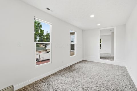 Tiny photo for 401 E Ohio Avenue, Mount Vernon, OH 43050 (MLS # 226026038)
