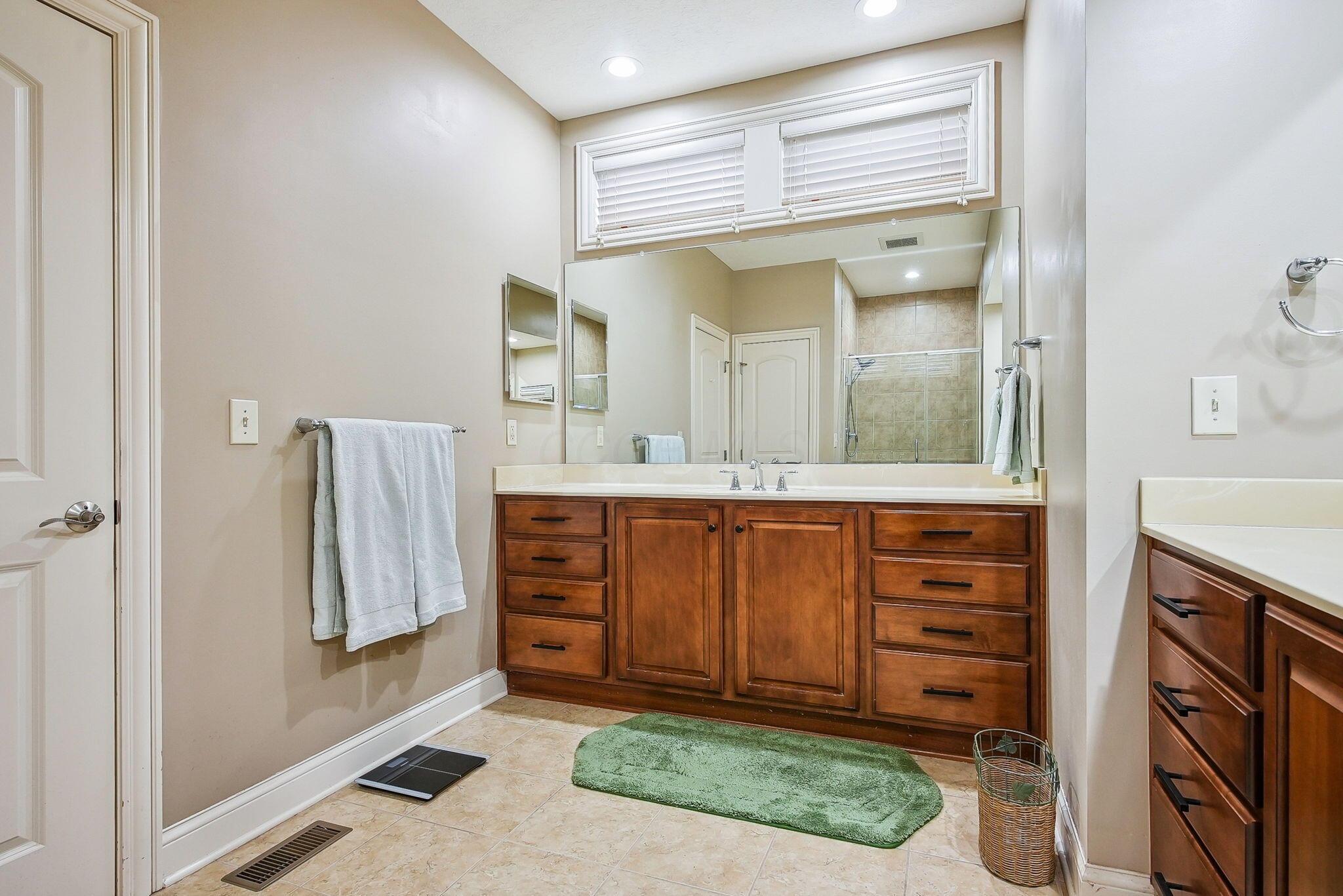 6711 Cooperstone Drive, Dublin, Ohio image 24