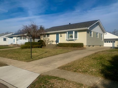 Photo of 4174 Wright Park, Columbus, OH 43213 (MLS # 226004323)