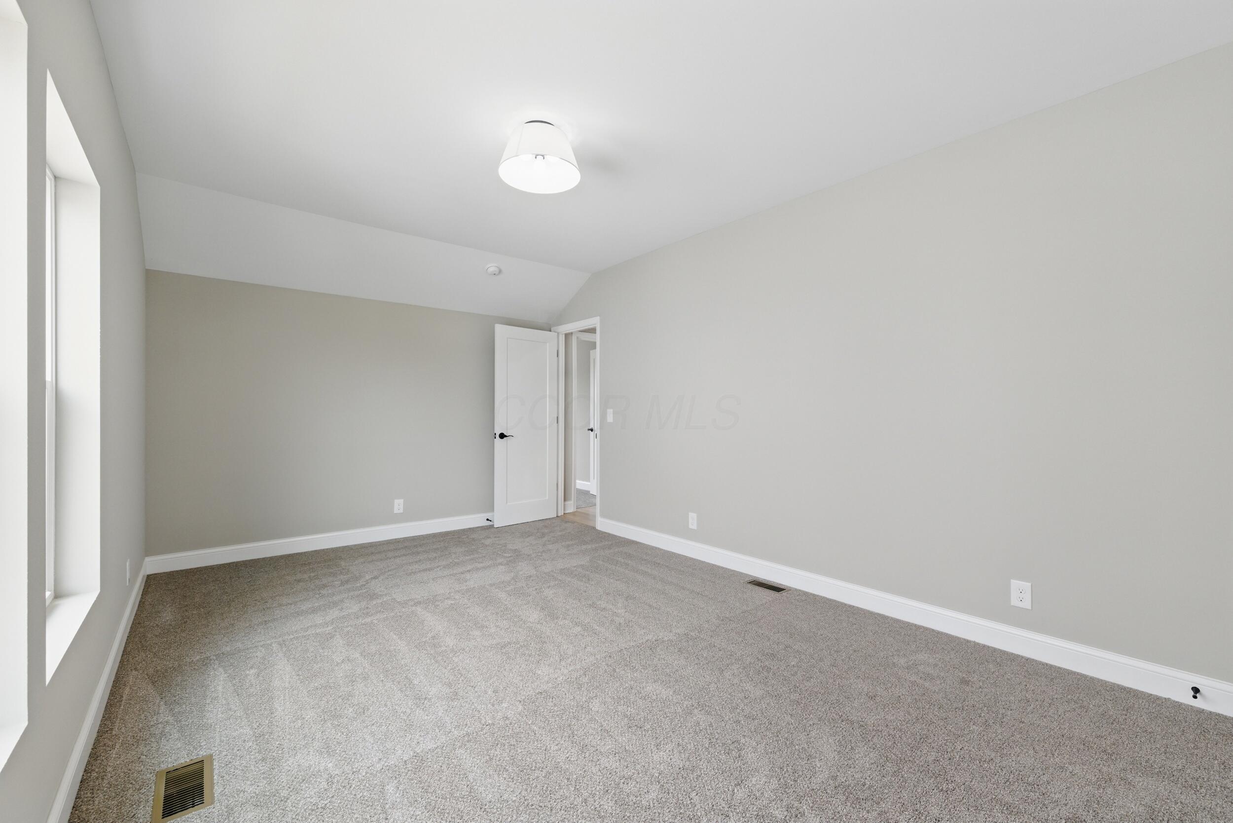 3611 Kassidy Drive, Grove City, Ohio image 40