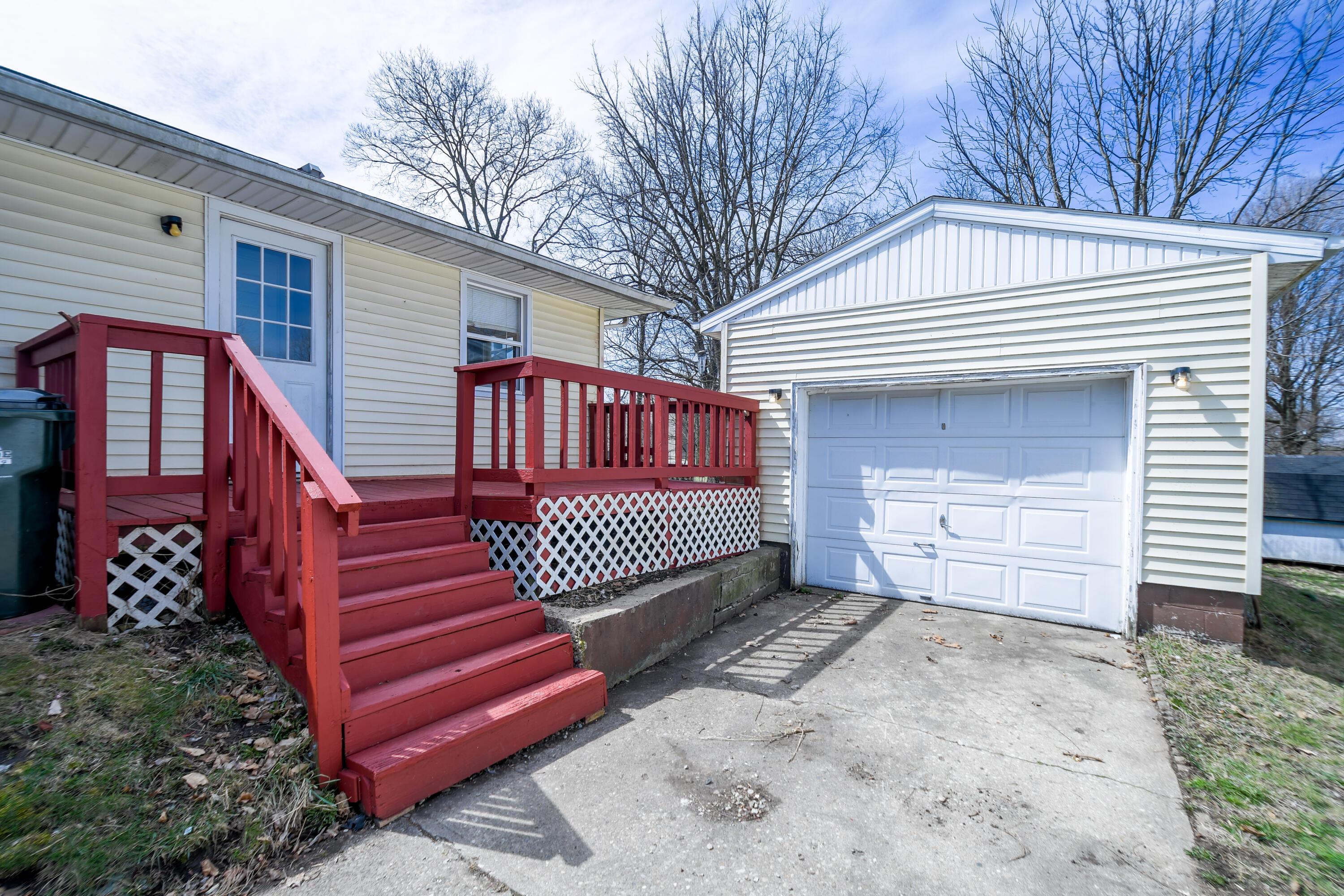 616 E Lawn Avenue, Urbana, Ohio image 12