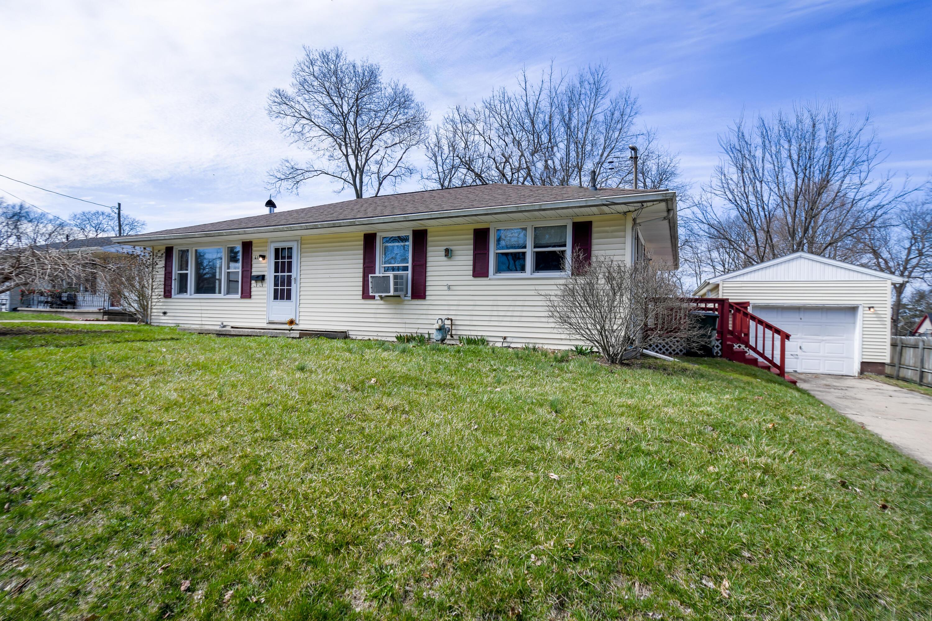 616 E Lawn Avenue, Urbana, Ohio image 14