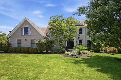 Photo of 6289 Ross Bend, Dublin, OH 43016 (MLS # 226024896)