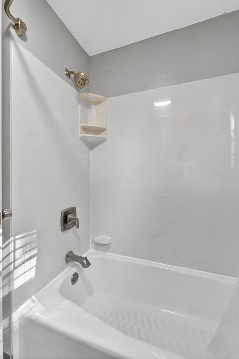 Tiny photo for 445 Thackeray Avenue, Worthington, OH 43085 (MLS # 225041080)