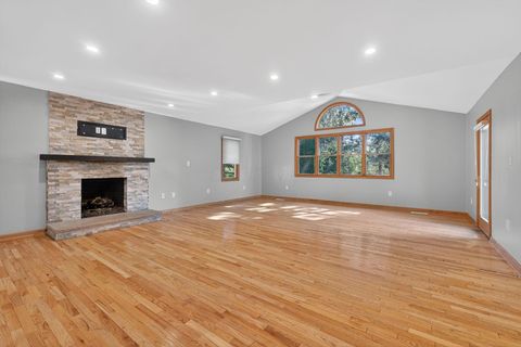 Tiny photo for 445 Thackeray Avenue, Worthington, OH 43085 (MLS # 225041080)