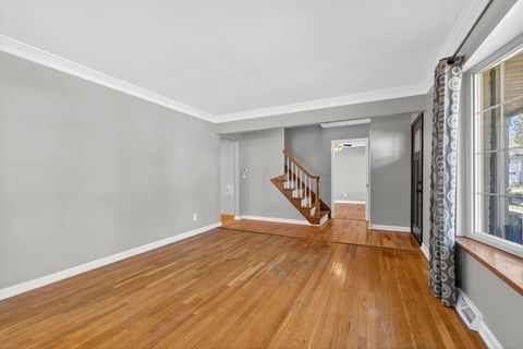 Tiny photo for 445 Thackeray Avenue, Worthington, OH 43085 (MLS # 225041080)