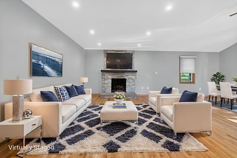 Tiny photo for 445 Thackeray Avenue, Worthington, OH 43085 (MLS # 225041080)