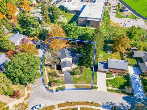 Tiny photo for 445 Thackeray Avenue, Worthington, OH 43085 (MLS # 225041080)