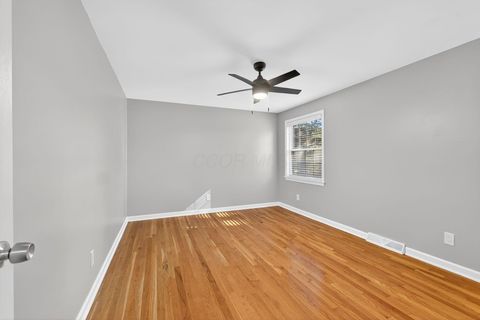 Tiny photo for 445 Thackeray Avenue, Worthington, OH 43085 (MLS # 225041080)