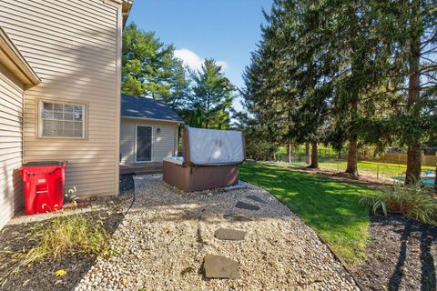 Tiny photo for 445 Thackeray Avenue, Worthington, OH 43085 (MLS # 225041080)