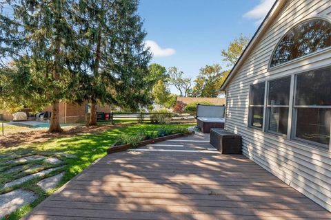 Tiny photo for 445 Thackeray Avenue, Worthington, OH 43085 (MLS # 225041080)