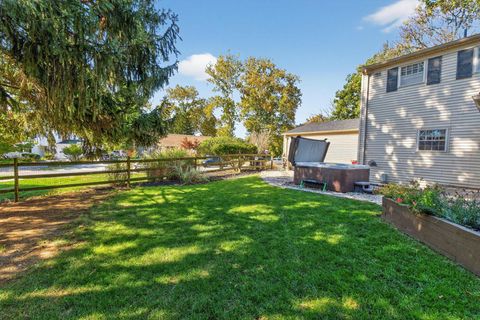 Tiny photo for 445 Thackeray Avenue, Worthington, OH 43085 (MLS # 225041080)