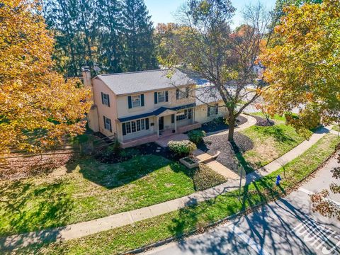 Tiny photo for 445 Thackeray Avenue, Worthington, OH 43085 (MLS # 225041080)