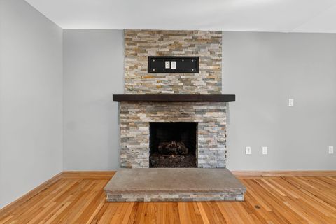 Tiny photo for 445 Thackeray Avenue, Worthington, OH 43085 (MLS # 225041080)