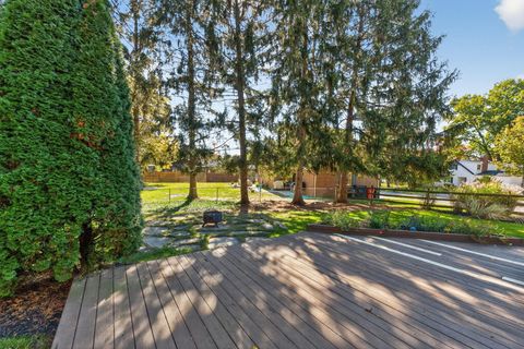 Tiny photo for 445 Thackeray Avenue, Worthington, OH 43085 (MLS # 225041080)