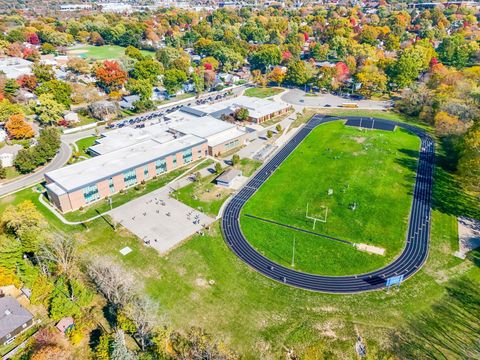 Tiny photo for 445 Thackeray Avenue, Worthington, OH 43085 (MLS # 225041080)